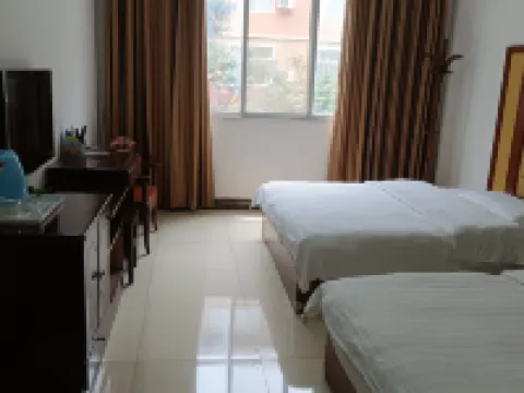 Fengshan Yufeng Hotel Hotels in Fengshan