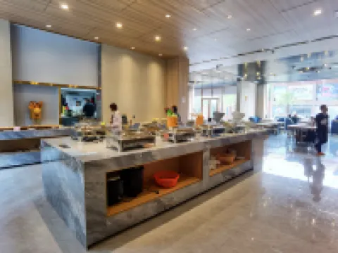 Royal Hot Spring Theme Inn Hotel a Fengshun