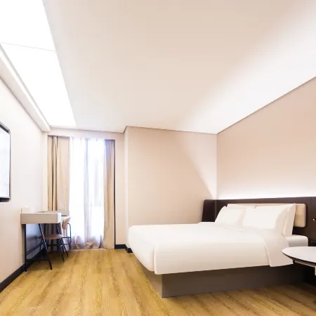 HanTing Hotel (Xinyangdong Railway Station)