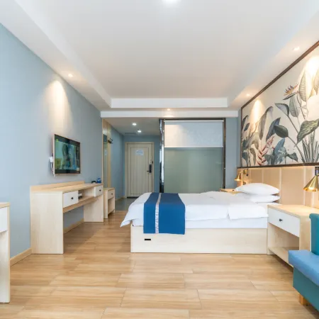 Boyue Fashion Hotel (Jiangmen East Station)