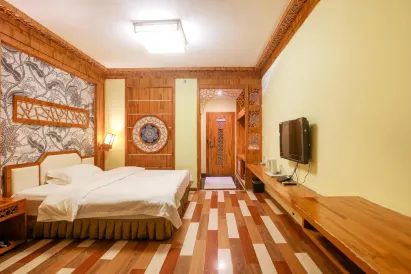 Zhangjiajie Changyueren Humanities Homestay (Wulingyuan Mark Store)