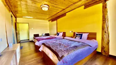 道孚達傑藏家民宿 惠遠寺附近的飯店