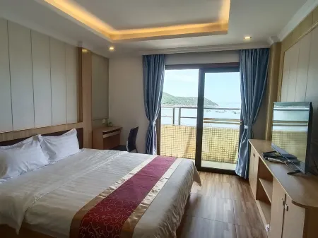 Xinghui Seaview Hotel Отели рядом с достопримечательностью «Feisha Beach Tourist Centre of Shangchuan Island»