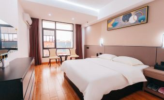 Enjoy Theme Hotel