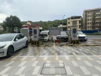 故事裏·Romantic漫享時光公寓（大埔店） - 停車場