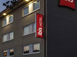 Ibis Barcelona Cornella