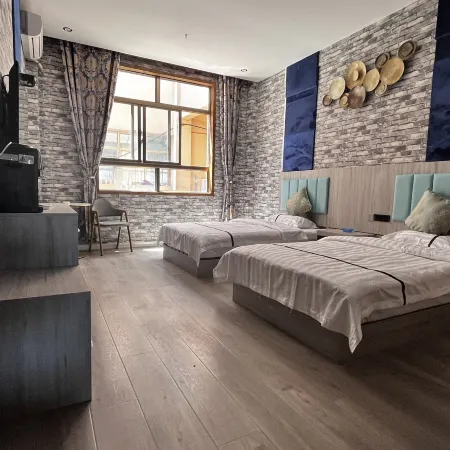 Huixian Wufu Business Hotel