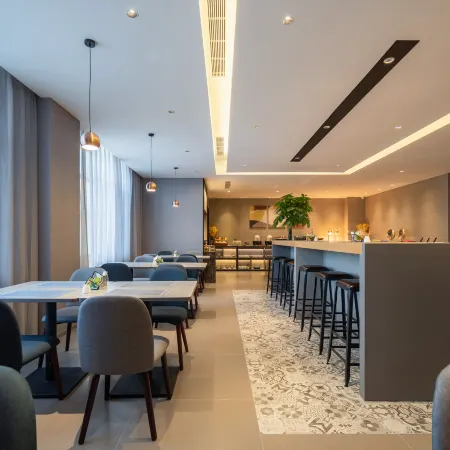 Homeinn Selected Hotel (Qixia Minsheng Road Mushi Manor)
