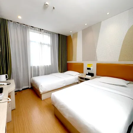 Zhengyu Hotel (Nanyang Railway Station Xinhua City Plaza)