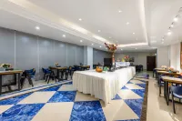 Longtai Jindu Hotel (Huizhou Ganghui Shopping Center)