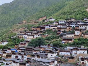 寶山石頭城丫果民宿