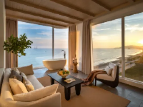 Miyue Santorini Seaview Resort (Huizhou Huidong Shuangyuewan) Hotels in Huidong