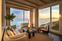 Miyue Santorini Seaview Resort (Huizhou Huidong Shuangyuewan) Hotels in Huidong