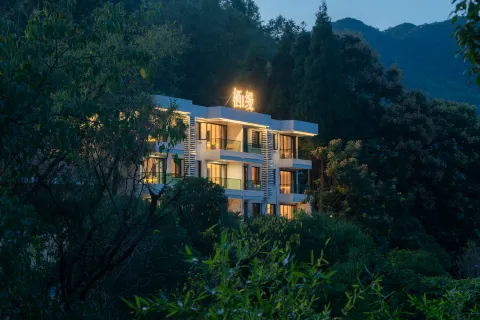 Dragon Palace Retreat Homestay