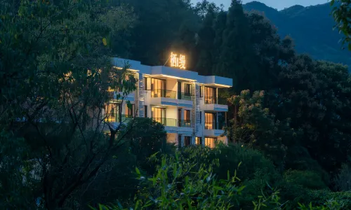 Dragon Palace Retreat Homestay