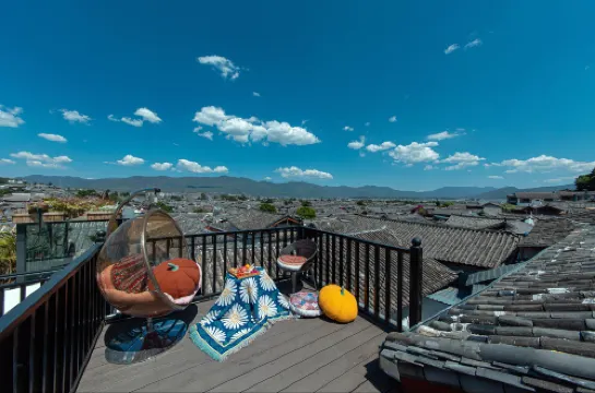 萍聚観景中国式旅館（麗江古城）
