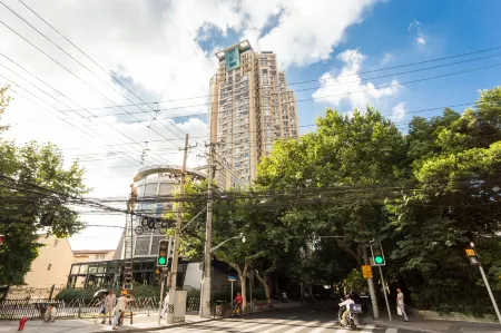 Green Valley Homestay (Xujiahui Branch)