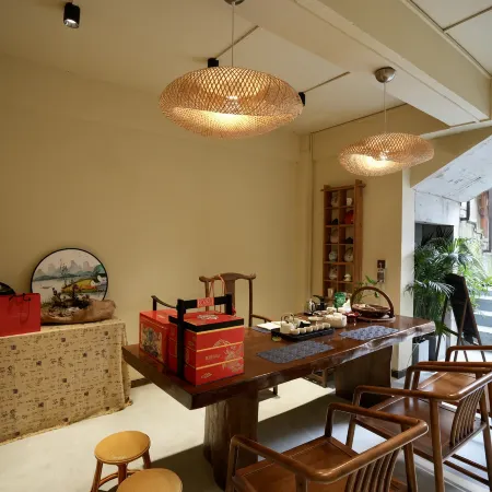 Shanjian Dieyuan B&B (Chongqing Nanshan Yihuali Night View Park Branch)