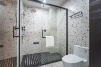 Chonpines Hotel Zhanjiang Donghai Island Store - 3 Yıldız