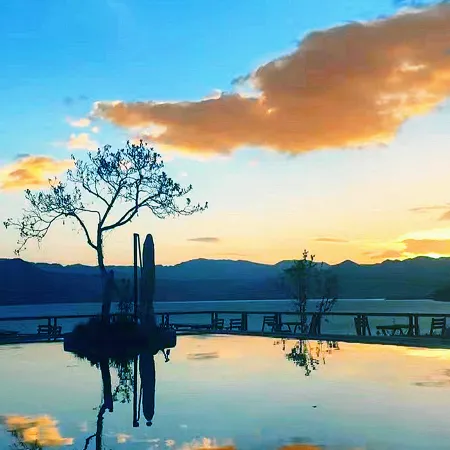 Lugu Lake Scenic Area Yishui Yunman Homestay