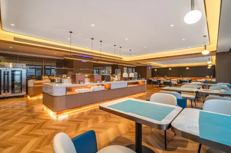 Lanou Hotel (Huaxian Wenming Avenue Branch)