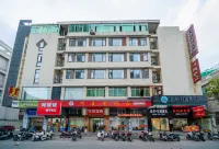 希岸·輕雅飯店（泉州萬達廣場店） 真武廟附近的飯店