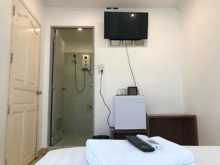 Jellyfish Hostel