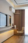 Pamir Hotel (Burhong Road Branch) Отели рядом с достопримечательностью «Плав Памир»
