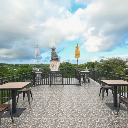 Karma Guest House Pandawa Beach Отели рядом с достопримечательностью «Пляж Пандава»