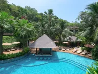 HULA HULA RESORT l truly tropical and fun wellness Hotels near Catfish Farm