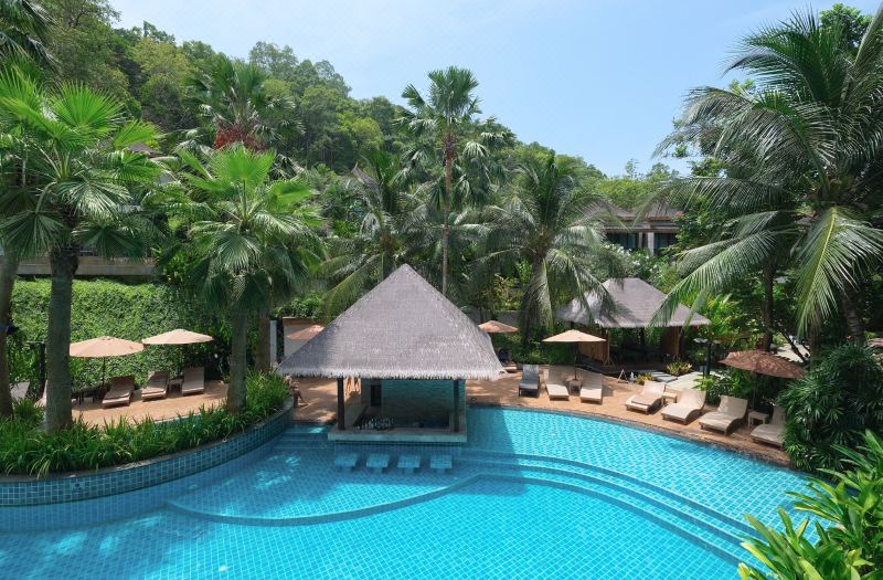 Hula Hula Resort l truly tropical and fun wellness