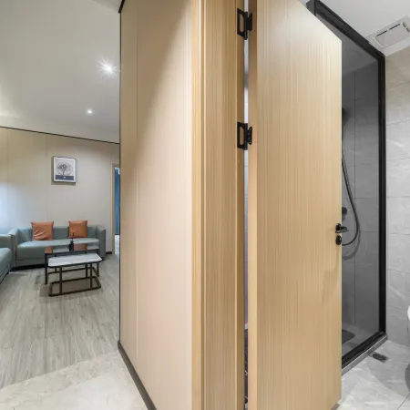 GreenTree Inn Express Hotel (Jiashan High-speed Railway Station)