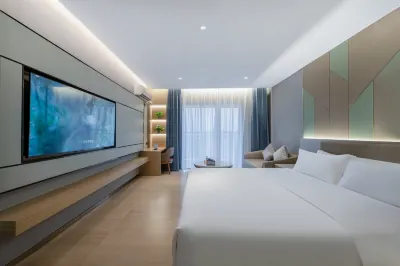 Yunhai Hotel (Shenshan Special Cooperation Zone) Hotels near Houmen Railway Station