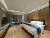 Blue Moon Pavilion apartment