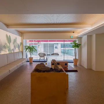 Namsan Hill Hotel Отели рядом с достопримечательностью «Чонногу»