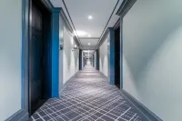 Xana Hotelle Hotel (Zhongningxian Government) - Bãi đậu xe