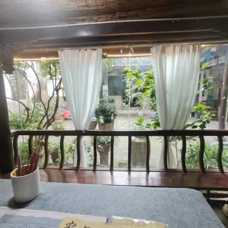 Huanglongxi Dayuanba Inn