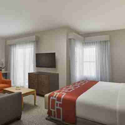 Corporate Inn Sunnyvale - All-Suite Hotel Rooms