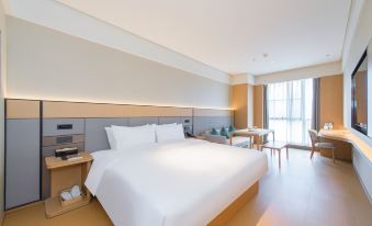 Quan JI hotel (Zhu Hai Station Bao long mall  )