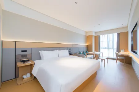 Quan JI hotel (Zhu Hai Station Bao long mall  )