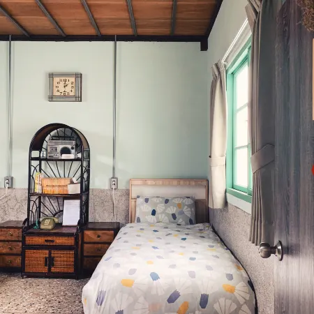 Juandaiqi Guesthouse Отели рядом с достопримечательностью «Железнодорожная станция Фэншань»