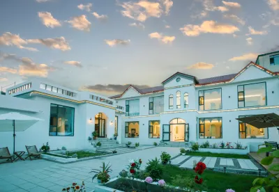 歹歹的住一晚民宿（昭蘇天馬國際旅遊文化廣場店） Hotels in Zhaosu