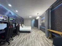 FLASH HOTEL