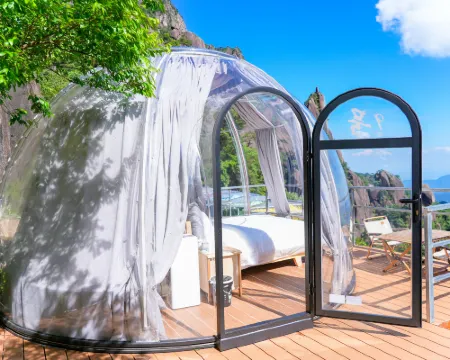 Uranus starry camping Hotels in Yushan