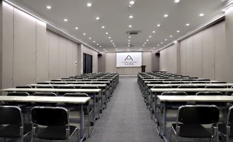 Atour Hotel (Taizhou Luqiao  The ten-mile-long street )