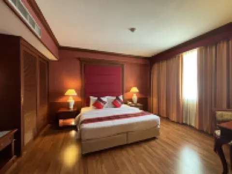 Charoen Thani Hotel, Khon Kaen Hotel di Khon Kaen