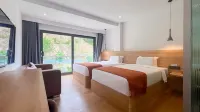 Tingjian·BuZhiZhou Brandy manor wild luxury private soup Homestay (Jinzhai Branch) Отели в г. Цзинчжай