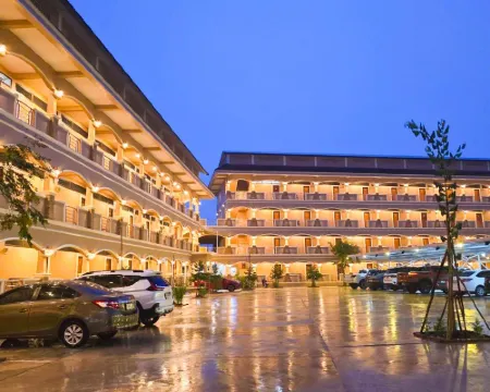 Capital O 75521 Sang Siri Apartment Hotels in Mueang Samut Songkhram