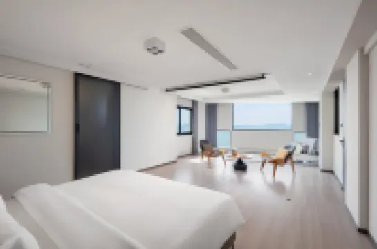 Shengsi Yuxiaoyu Qingmu Nuanyang Beach Homestay