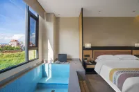 Maitreya Hot Spring Hotel - Rooftop Pools